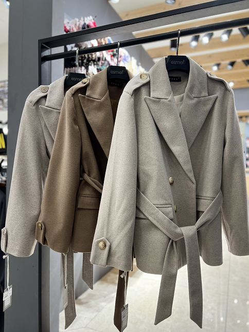 یقه بلیزر کمردار پاگون دار - تصویر 3