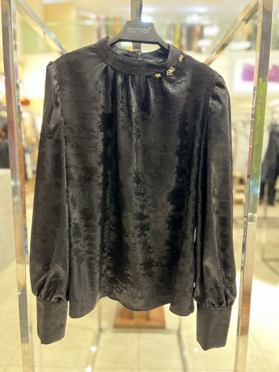 پتیته یقه ایستاده